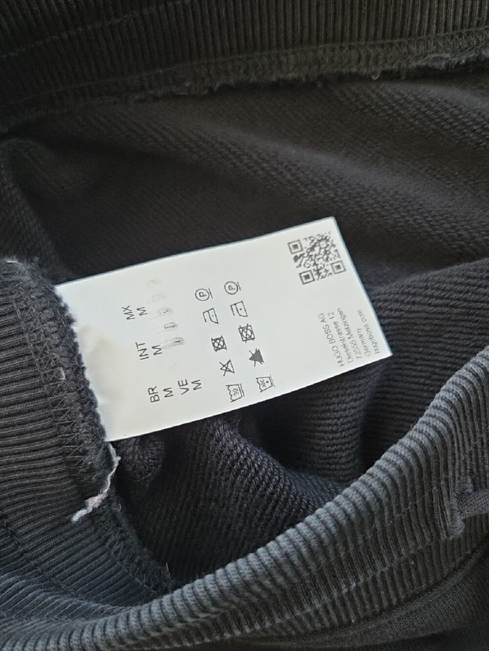 Hugo Boss Black Jogger Sweatpants with Red Logo Accent - Picture 3 of 6